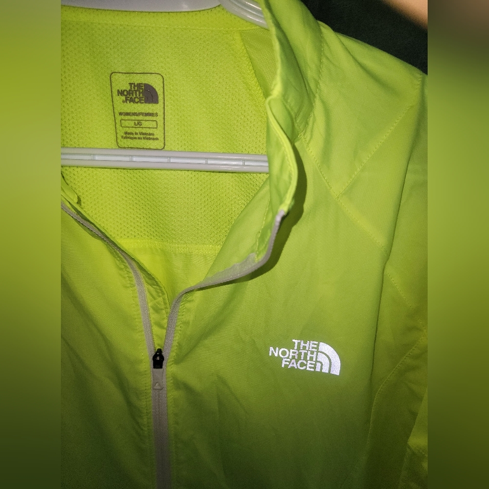 The North Face Women's Bright Yellow Utility/Running Jacket - Picture 3 of 6